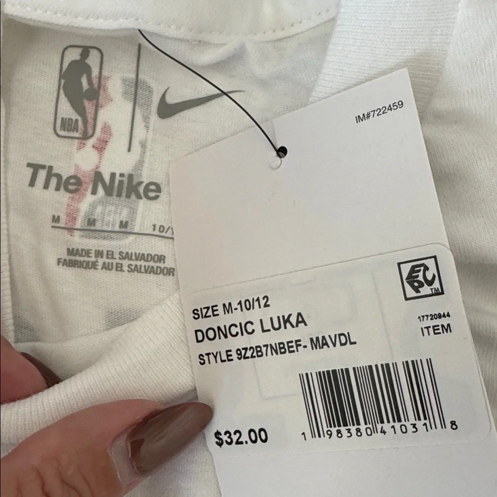 Nike score big